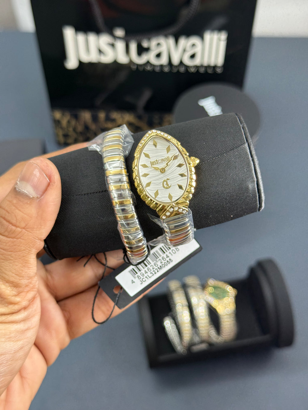 JC1L322M0055